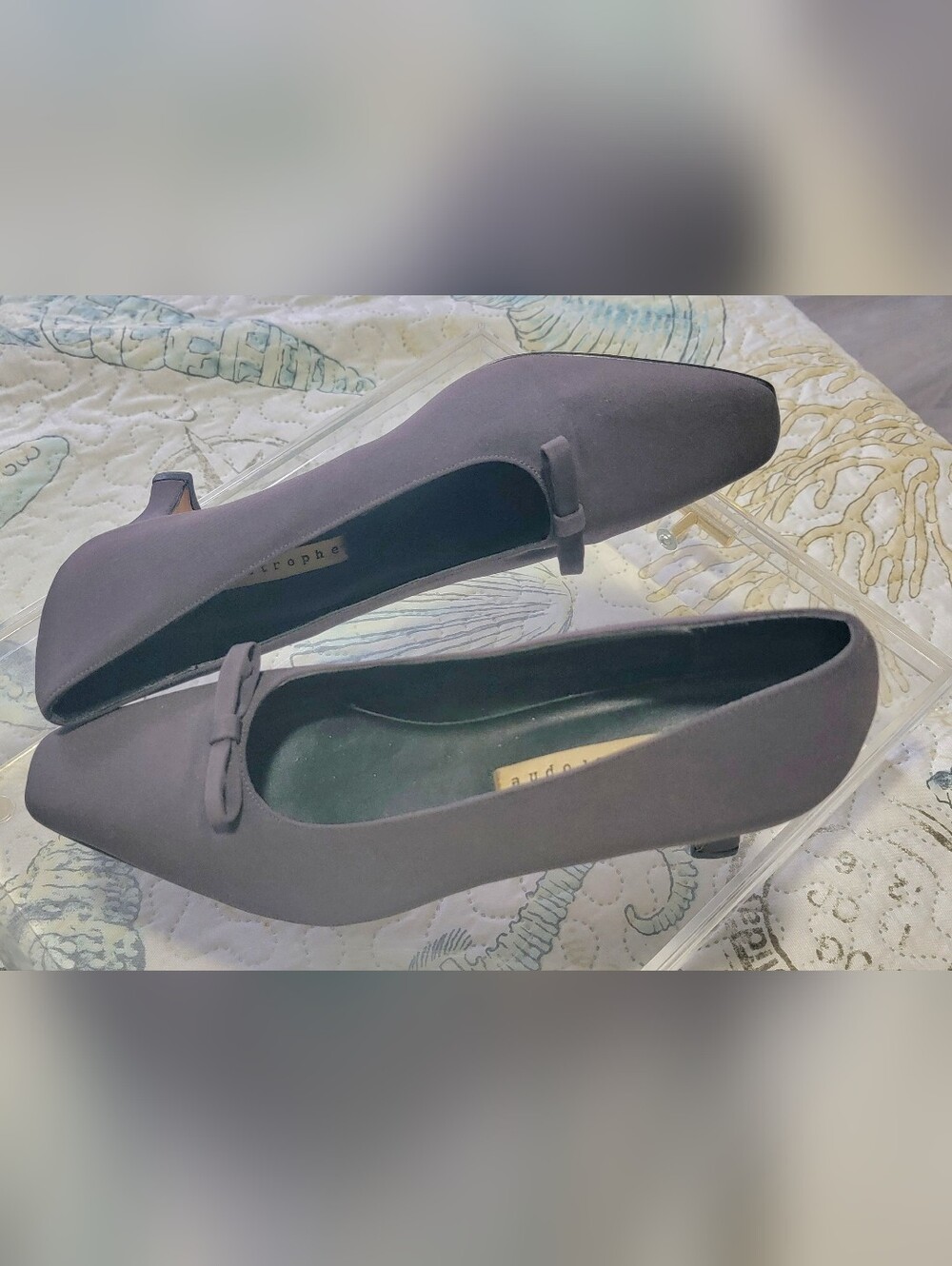 Gray Bow-Accent Women's 2" Pumps 8M
